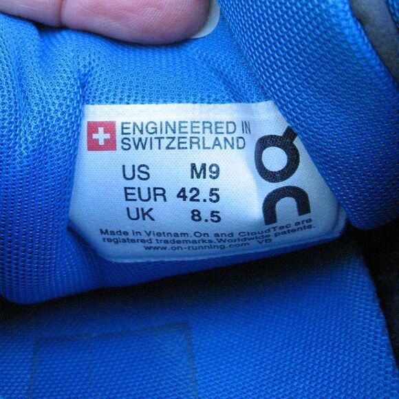 Mens On Cloud Runners Running Shoes - Picture 9 of 9